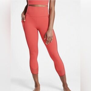 Athleta Salutation Stash Pocket II Capri Mesh Women Leggings Lychee Red Small